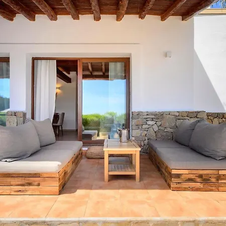 Villa Can Sonrisa - Peaceful And Private With Sea-view And Sport Courts *