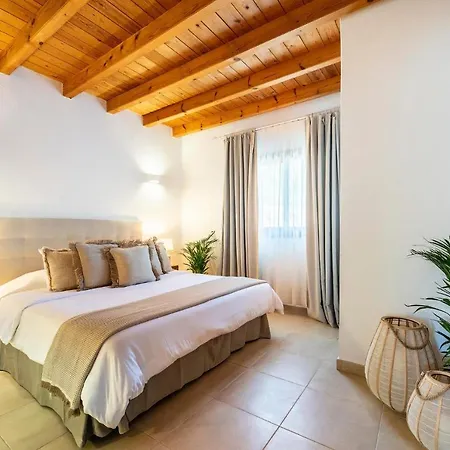 Can Sonrisa - Peaceful And Private With Sea-view And Sport Courts Βίλα Santa Eulària des Riu