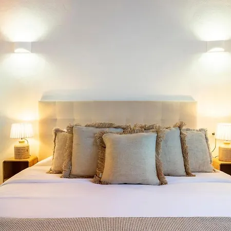 Villa Can Sonrisa - Peaceful And Private With Sea-view And Sport Courts