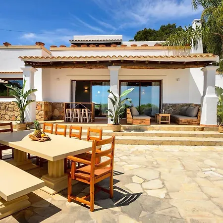 Can Sonrisa - Peaceful And Private With Sea-view And Sport Courts Santa Eulària des Riu