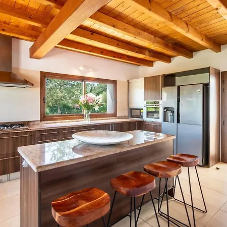 Can Sonrisa - Peaceful And Private With Sea-view And Sport Courts Villa