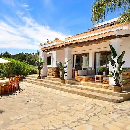 Βίλα Can Sonrisa - Peaceful And Private With Sea-view And Sport Courts *
